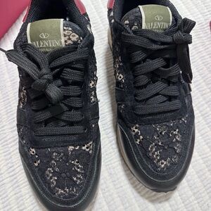 Valentino Garavani Rockstud Women's Black Lace Sneakers Size 37